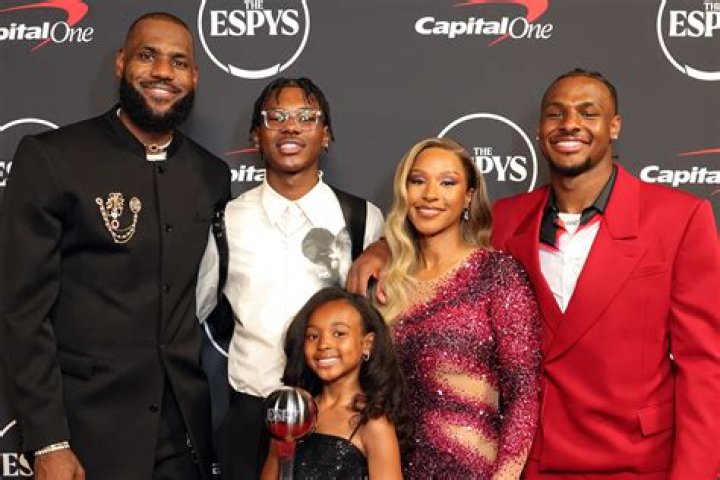 Inside Chris Brown's Life: His Wife And Kids