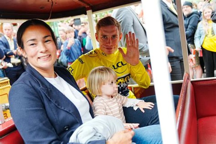 Is Jonas Vingegaard's Wife Expecting A Baby? Unveiling The Mystery
