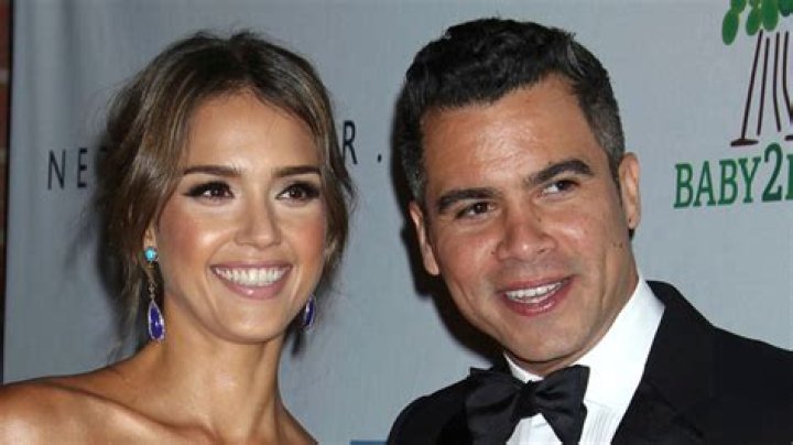 Jessica Alba's Past And Present Relationships | Relationships Uncovered