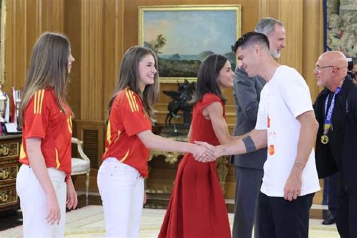 Meet The Royal Couple: Leonor De Borbn Y Ortiz And Gavi