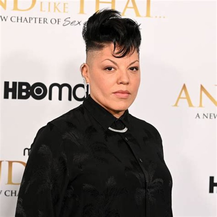 Sara Ramirez: Love, Life, And The Buzz Around Dating