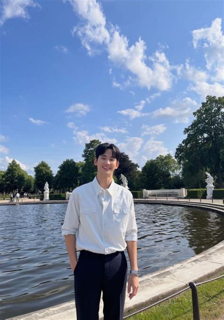 The Remarkable Height Of Kim Soo Hyun: A Closer Look