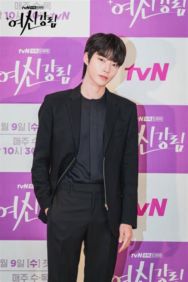 Unveiling The Age Of Hwang In Yeop: A Deep Dive Into The Life Of The Rising Star