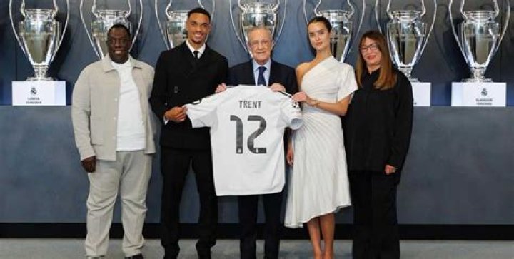 Unveiling The Family Ties: Trent Alexander-Arnold And His Siblings